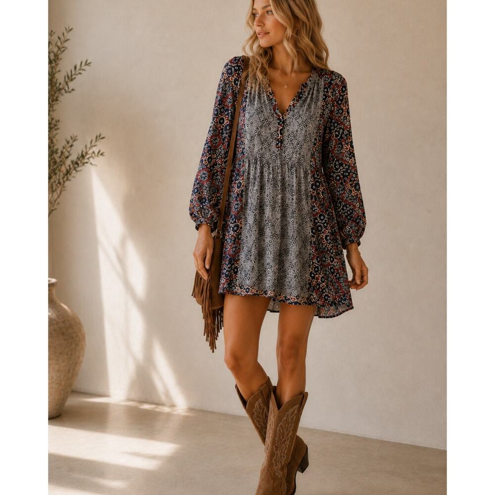 Akemi & Kin Anthropologie Blue & Red Patchwork Floral Boho Mini Dress Womens M